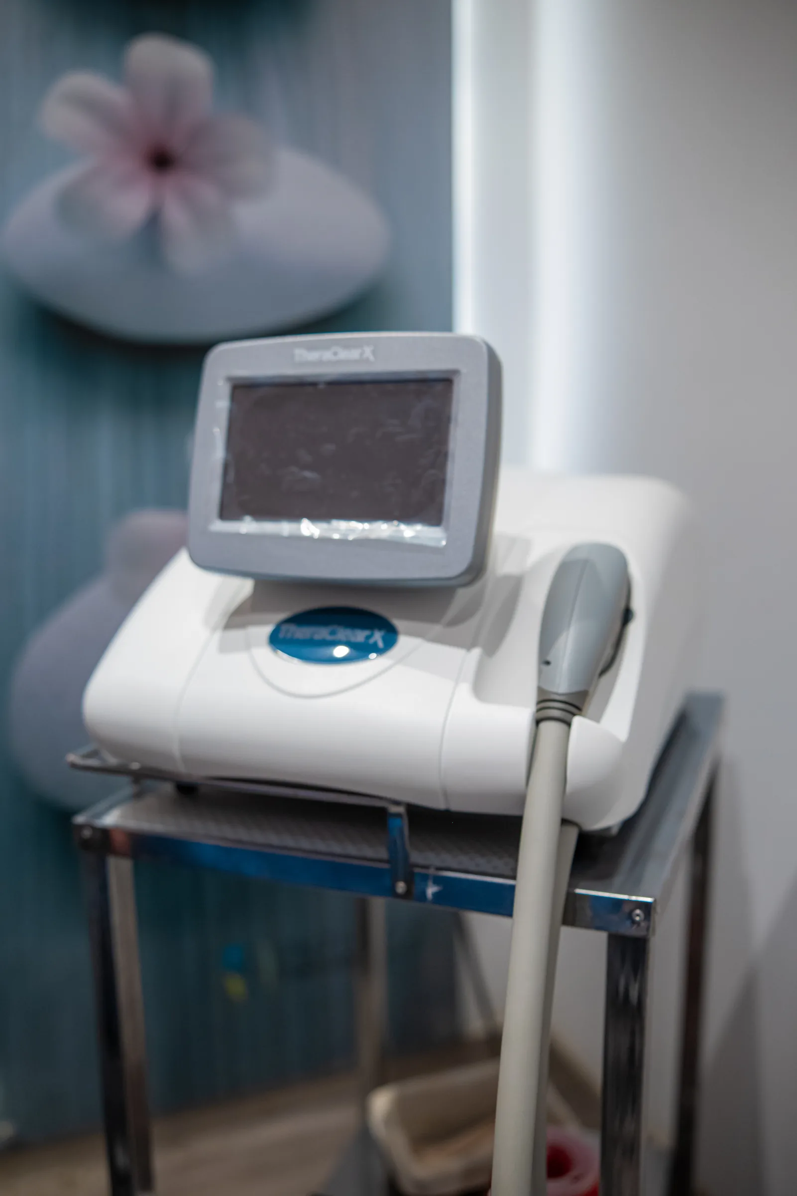 Equipo TheraClear X, utilizado en el tratamiento del acné